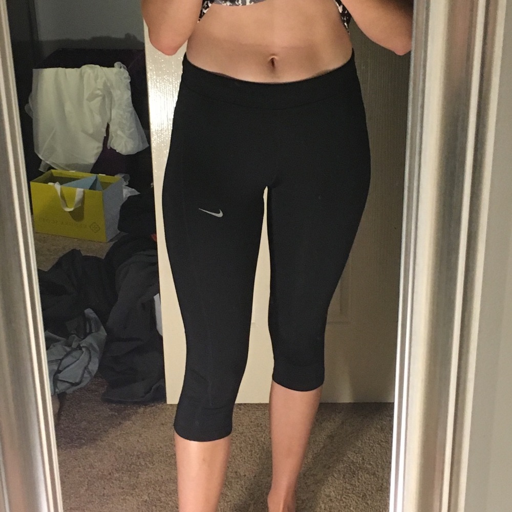 Black Nike Crop Leggings medium